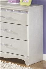 Ashley zarollina 6 piece faux croc shop leather twin bedroom set in silver
